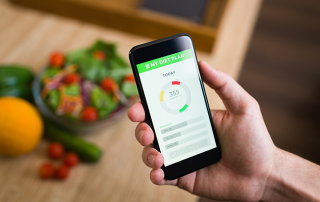 blog-ni-healthy-diet-phone-app-freepik